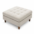 Quadratischer Polsterhocker aus Textil mit Holzfüßen, Hellbeige